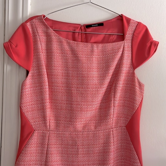 Tahari | Midi Pencil Dress - Picture 4 of 8